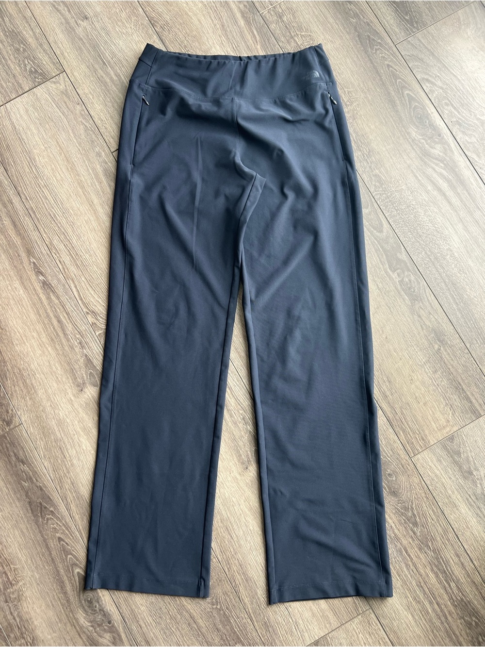 The North Face Navy Straight-Leg Pant Women’s Size Medium Long Zippered Pockets